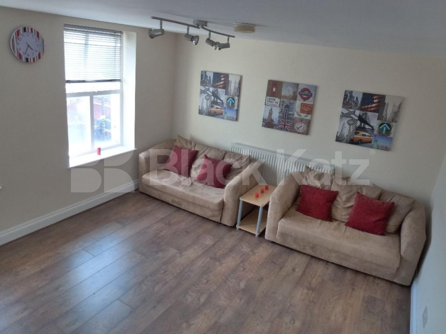 			Suitable for three shares , 2 Bedroom, 1 bath, 1 reception Flat			 Chapel Market, ANGEL